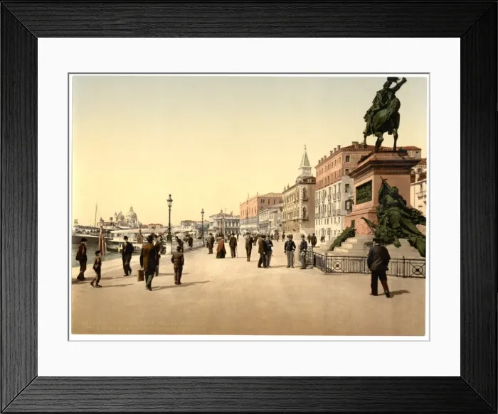 Framed Print : Victor Emmanuels Monument, Venice, Italy