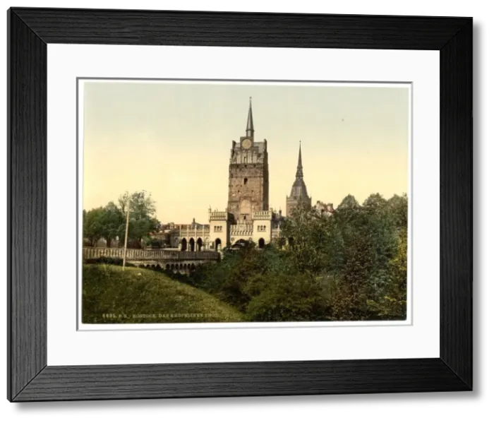 Framed Print : The Kroepeliner Gate, Rostock, Mecklenburg-Schwerin, Germany Framed Print : The Kroepeliner Gate, Rostock, Mecklenburg-Schwerin, Germany