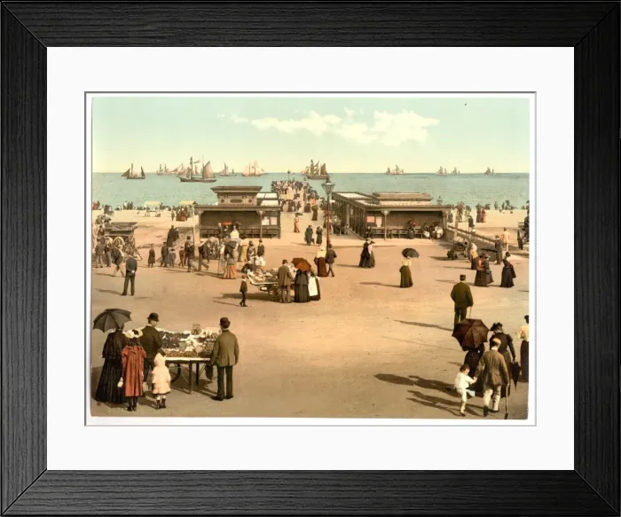 Framed Print : The jetty, Yarmouth, England Framed Print : The jetty, Yarmouth, England