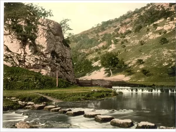 Dovedale, stepping stones, Derbyshire, England