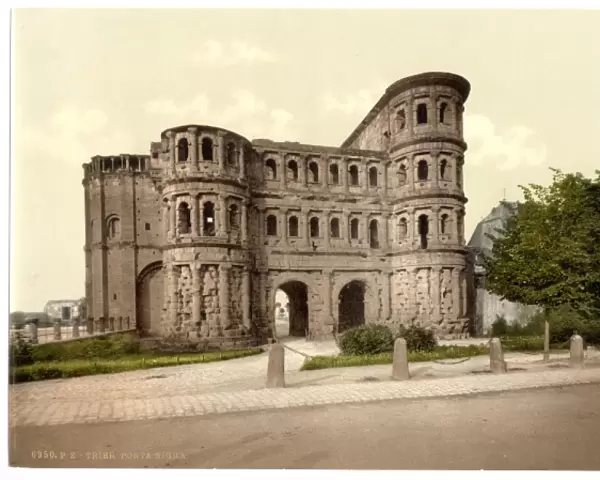 Trier (Treves), Porta Nigra (Black Gate), Moselle, valley of