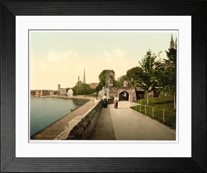 Framed Print : Promenade, Worcester, England Framed Print : Promenade, Worcester, England