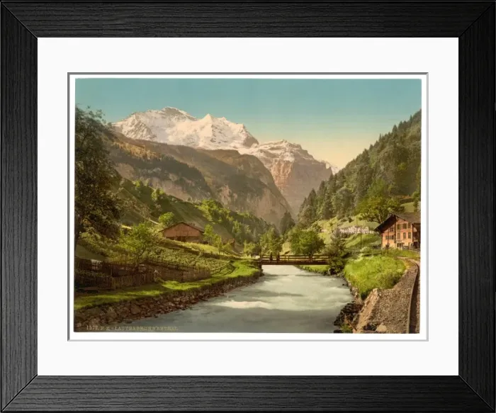 Framed Print : Jungfrau and Lauterbrunnen, Bernese Oberland, Switzerland Framed Print : Jungfrau and Lauterbrunnen, Bernese Oberland, Switzerland