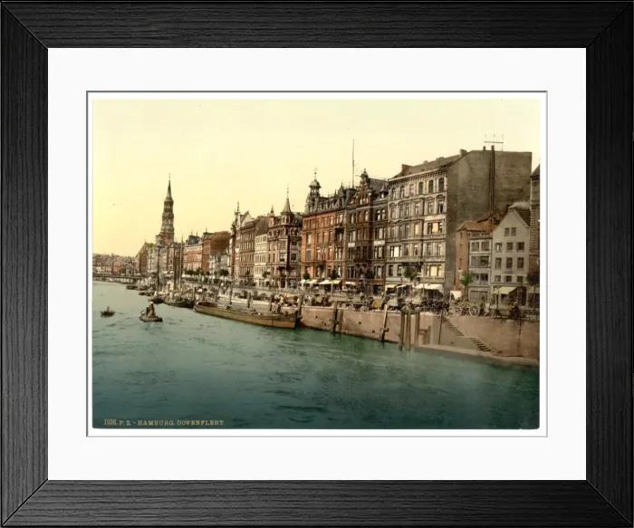 Framed Print : Dovenfleeth, Hamburg, Germany Framed Print : Dovenfleeth, Hamburg, Germany