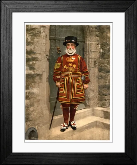 Framed Print : A yoeman of the guard (Beefeater), London, England Framed Print : A yoeman of the guard (Beefeater), London, England