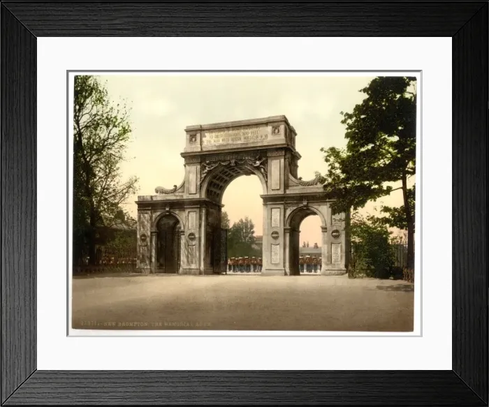 Framed Print : The Memorial Arch, New Brompton, England Framed Print : The Memorial Arch, New Brompton, England