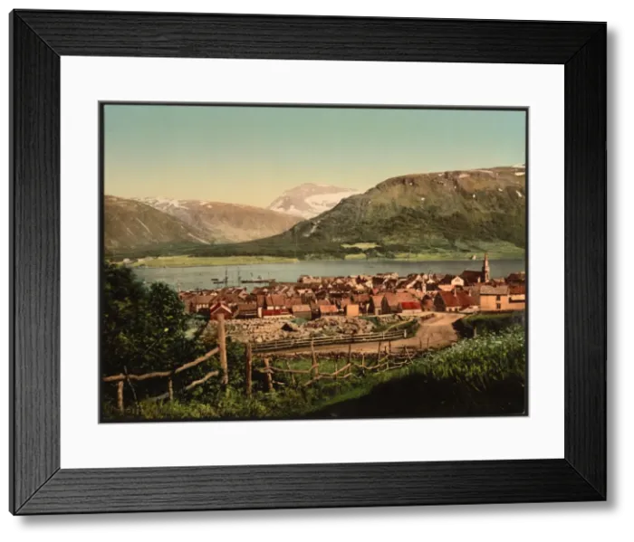 Framed Print : Tromso, with Tromstind, Troms, Norway Tromso, with Tromstind Framed Print : Tromso, with Tromstind, Troms, Norway Tromso, with Tromstind