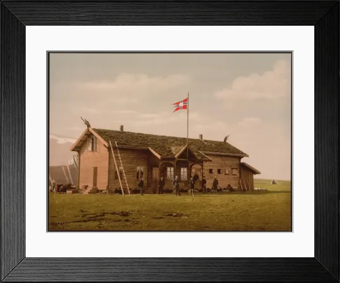 Framed Print : Tourists house, Spitzbergen, Norway Framed Print : Tourists house, Spitzbergen, Norway