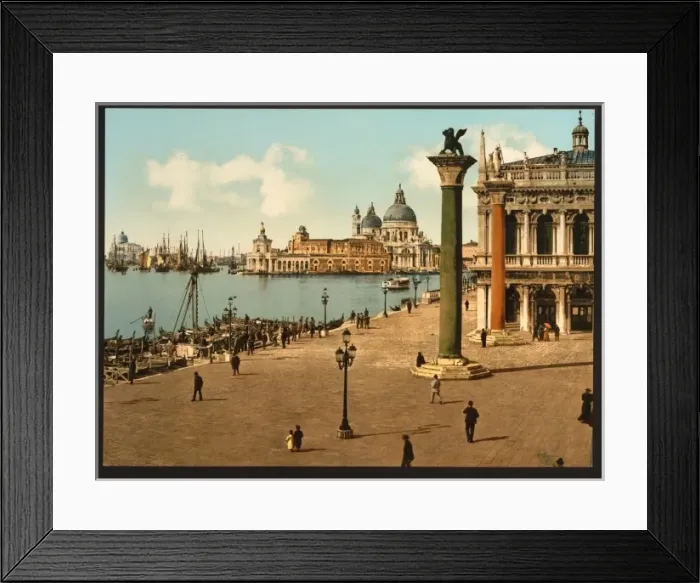 Framed Print : Venezia. Piazaetta e colonne di San Marco Framed Print : Venezia. Piazaetta e colonne di San Marco