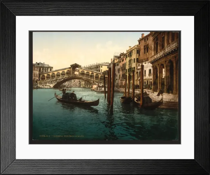 Framed Print : The Rialto Bridge, Venice, Italy Framed Print : The Rialto Bridge, Venice, Italy