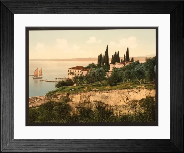 Framed Print : Pointe de Vigile (Punta San Vigilio), Lake Garda, Italy Framed Print : Pointe de Vigile (Punta San Vigilio), Lake Garda, Italy