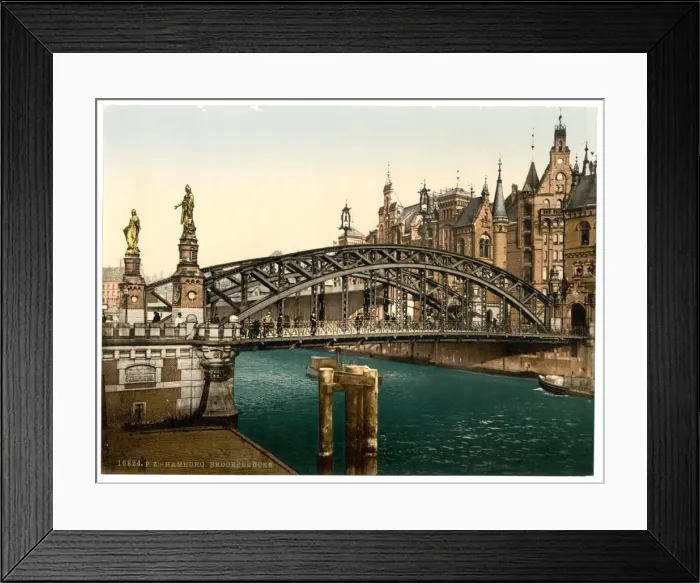 Framed Print : Brooksbridge, Hamburg, Germany Framed Print : Brooksbridge, Hamburg, Germany