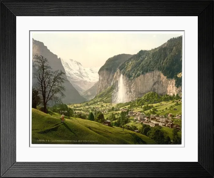 Framed Print : Lauterbrunnen Valley with Staubbach, Bernese Oberland, Switz Framed Print : Lauterbrunnen Valley with Staubbach, Bernese Oberland, Switz