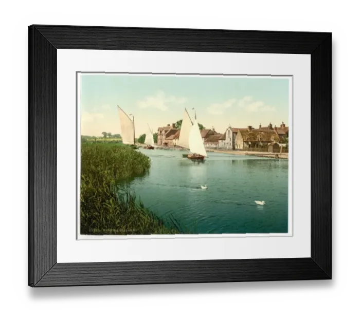 Framed Print : The village, Horning Village, England Framed Print : The village, Horning Village, England