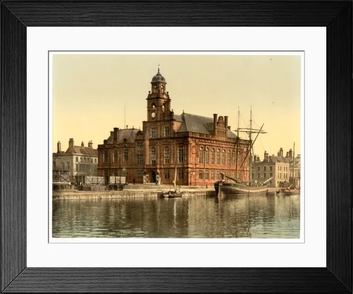 Framed Print : Town Hall, Yarmouth, England Framed Print : Town Hall, Yarmouth, England