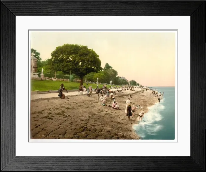Framed Print : Cowes, the green, I. Isle of Wight, England Framed Print : Cowes, the green, I. Isle of Wight, England