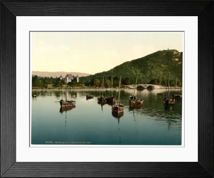 Framed Print : The castle and bridge, Inveraray, Scotland Framed Print : The castle and bridge, Inveraray, Scotland