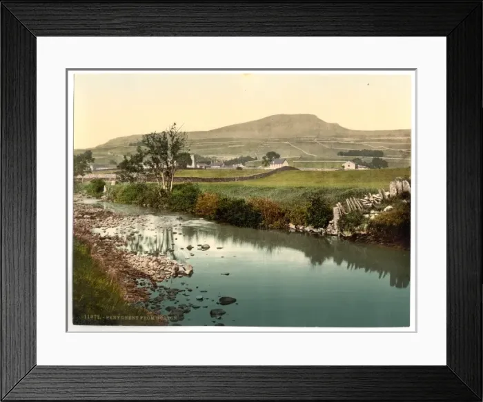 Framed Print : Penyghent, from Horton, Yorkshire, England Framed Print : Penyghent, from Horton, Yorkshire, England