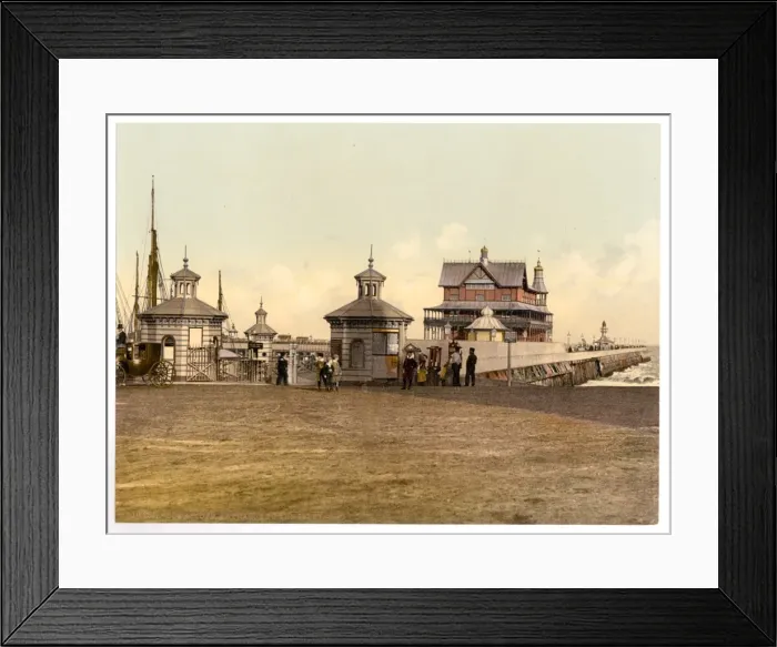 Framed Print : Entrance to jetty, Lowestoft, England Framed Print : Entrance to jetty, Lowestoft, England