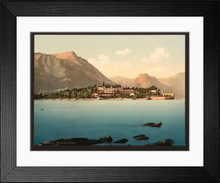Framed Print : Isola di Garda, Lake Garda, Italy Framed Print : Isola di Garda, Lake Garda, Italy