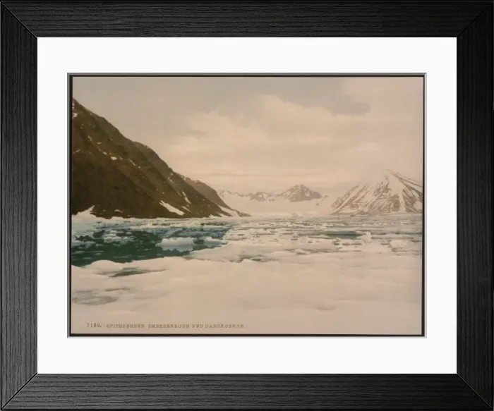 Framed Print : Smeerenburg at Danskerne, Spitzbergen, Norway Framed Print : Smeerenburg at Danskerne, Spitzbergen, Norway