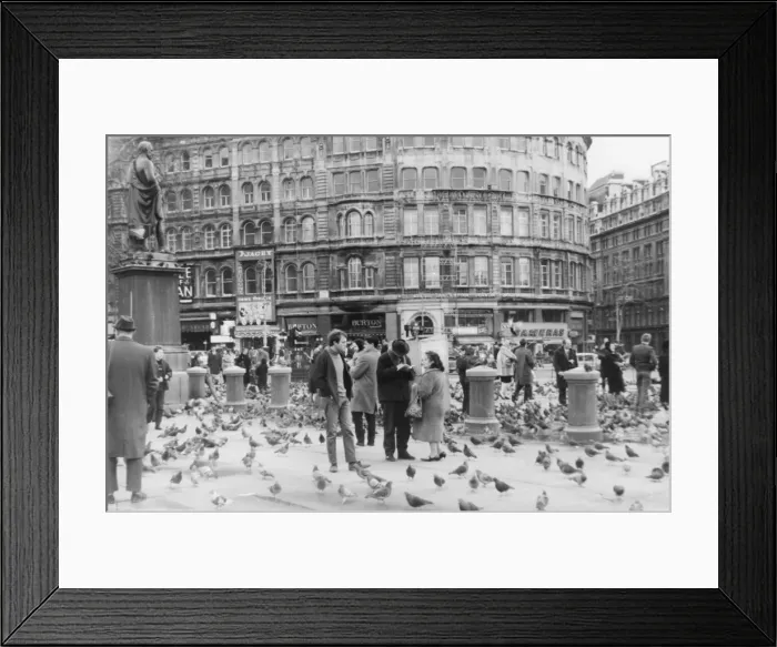Framed Print : Trafalgar Square, London Framed Print : Trafalgar Square, London