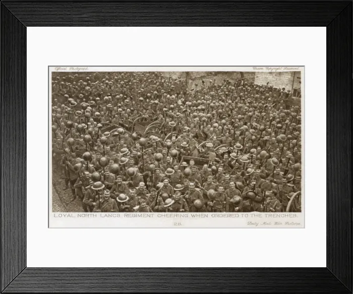 Framed Print : North Lancashire Regiment cheer their return to war Framed Print : North Lancashire Regiment cheer their return to war