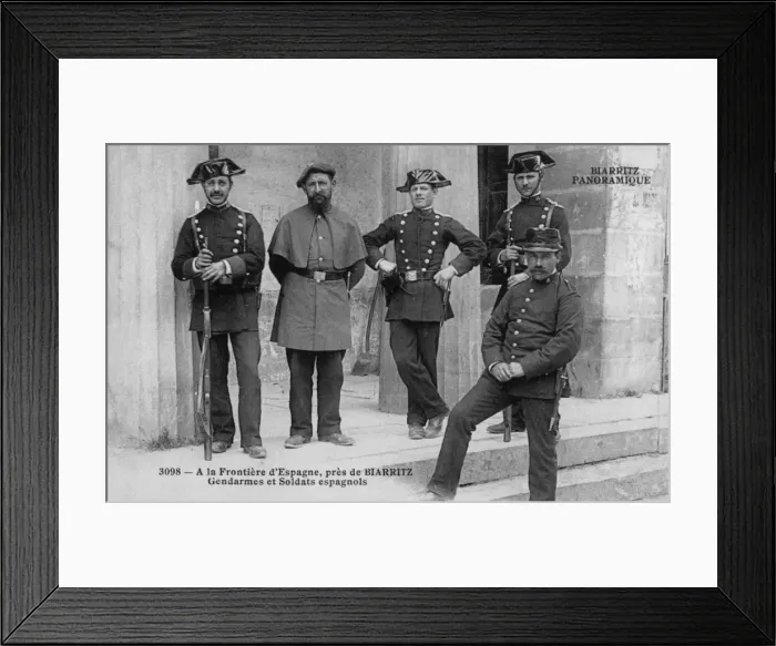 Framed Print : Spanish soldiers and gendarmes pose for a photograph Framed Print : Spanish soldiers and gendarmes pose for a photograph