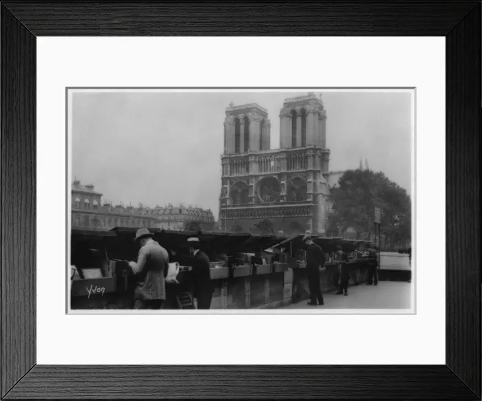 Framed Print : Book sellers on the Quai St-Michel in Paris Framed Print : Book sellers on the Quai St-Michel in Paris