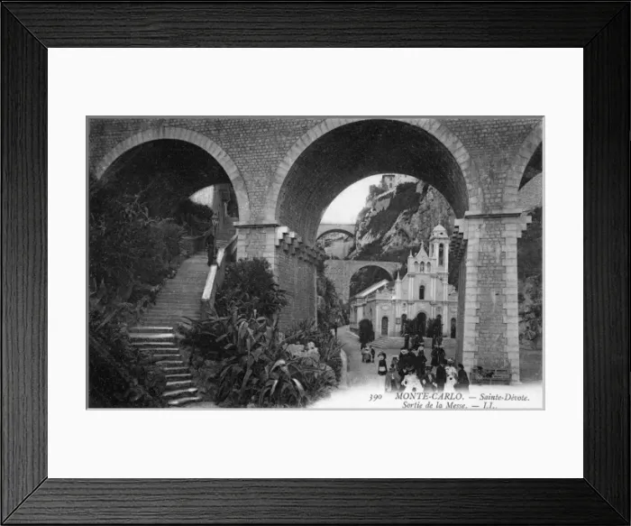 Framed Print : The Sainte-D鶯te Chapel in Monte Carlo Framed Print : The Sainte-D鶯te Chapel in Monte Carlo