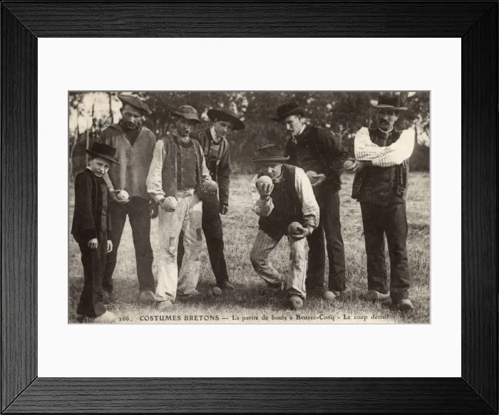 Framed Print : Boule Players - Brittany, France - Beuzec-Cap-Sizun Framed Print : Boule Players - Brittany, France - Beuzec-Cap-Sizun