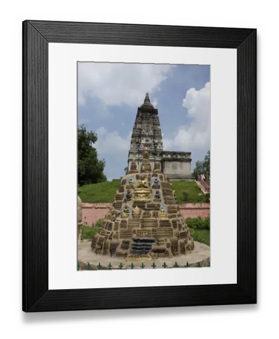 Framed Print : India, Bihar, Bodh Gaya Framed Print : India, Bihar, Bodh Gaya