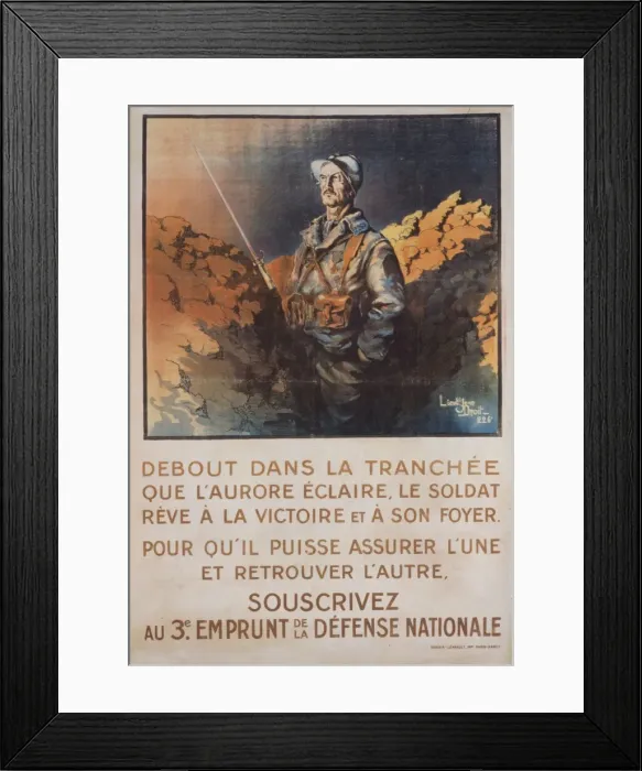 Framed Print : Debout dans la tranchee que l aurore eclaire, le soldat reve Framed Print : Debout dans la tranchee que l aurore eclaire, le soldat reve