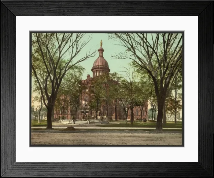 Framed Print : Court house, Milwaukee