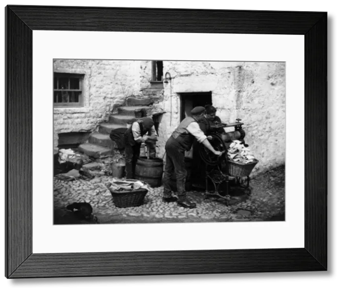 Framed Print : Dolly Tub and Wringer 1904 Framed Print : Dolly Tub and Wringer 1904