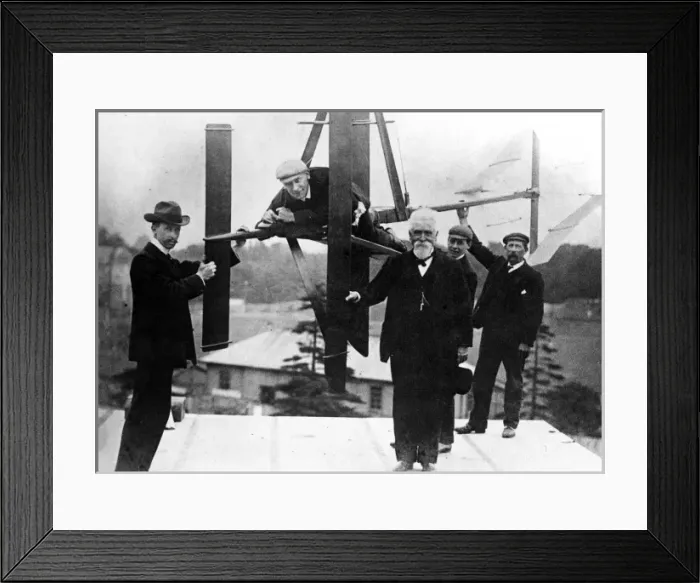 Framed Print : Maxim-Dunne glider Framed Print : Maxim-Dunne glider