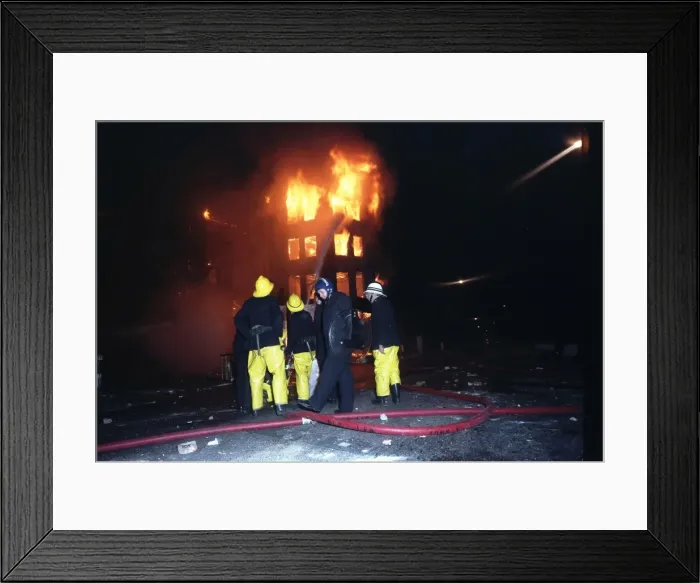 Framed Print : London Fire Brigade, Second Brixton riots Framed Print : London Fire Brigade, Second Brixton riots