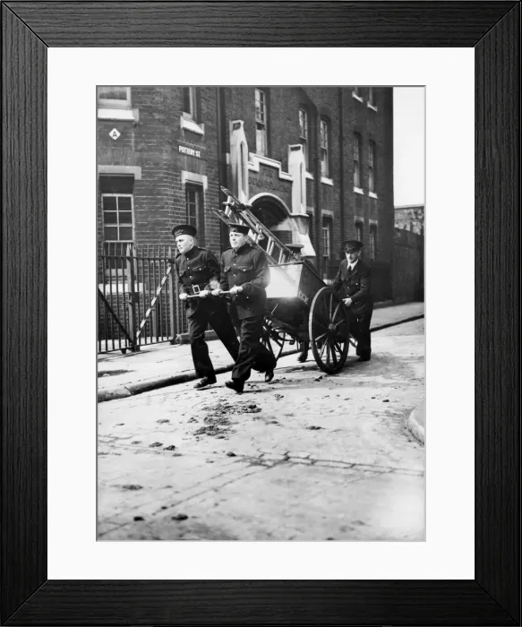 Framed Print : LFB Fire Station D, Floating Platform Wharf, Rotherhithe Framed Print : LFB Fire Station D, Floating Platform Wharf, Rotherhithe