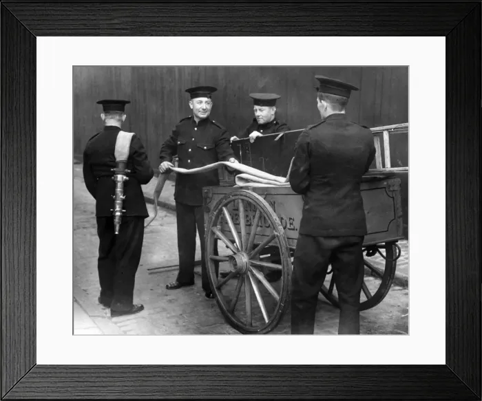 Framed Print : LFB Fire Station D, Floating Platform Wharf, Rotherhithe Framed Print : LFB Fire Station D, Floating Platform Wharf, Rotherhithe