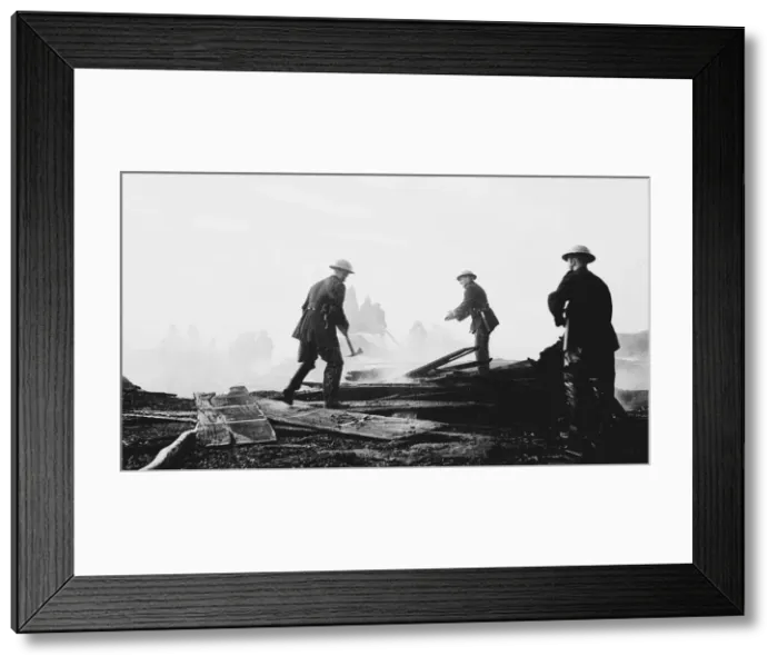 Framed Print : Major fire in Waterden Road, Homerton, E15, WW2 Framed Print : Major fire in Waterden Road, Homerton, E15, WW2