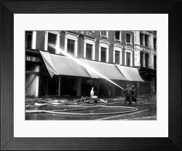 Framed Print : Blitz in London -- John Lewis, Oxford Street, WW2 Framed Print : Blitz in London -- John Lewis, Oxford Street, WW2