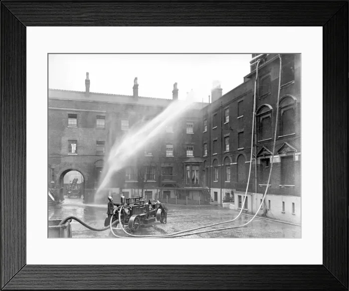 Framed Print : Self-propelled fire engine at LFB HQ, Southwark Framed Print : Self-propelled fire engine at LFB HQ, Southwark