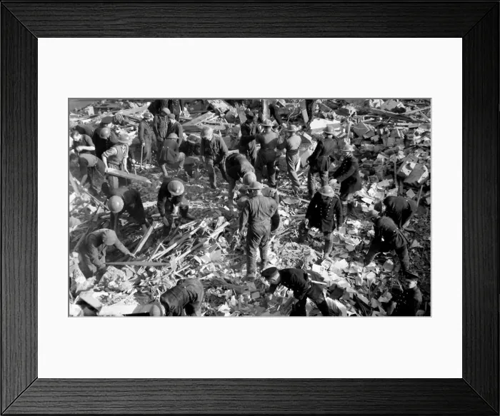 Framed Print : Blitz in London -- Invicta Road, Westcombe Park, WW2 Framed Print : Blitz in London -- Invicta Road, Westcombe Park, WW2