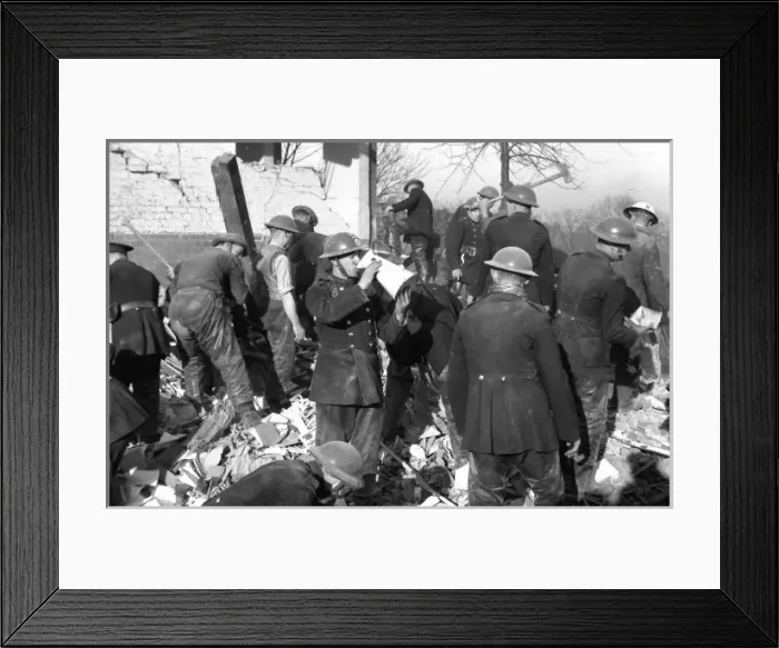 Framed Print : Blitz in London -- Invicta Road, Westcombe Park, WW2 Framed Print : Blitz in London -- Invicta Road, Westcombe Park, WW2