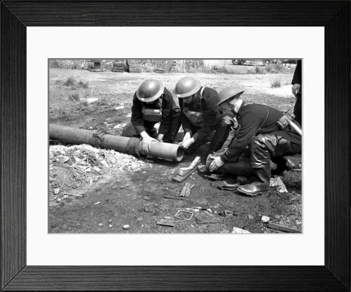 Framed Print : Blitz in London -- emergency water mains for firefighting Framed Print : Blitz in London -- emergency water mains for firefighting
