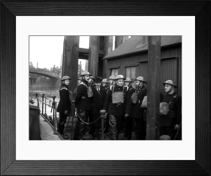 Framed Print : Visit to LFB by Mr Attlee, Lord Privy Seal, WW2 Framed Print : Visit to LFB by Mr Attlee, Lord Privy Seal, WW2