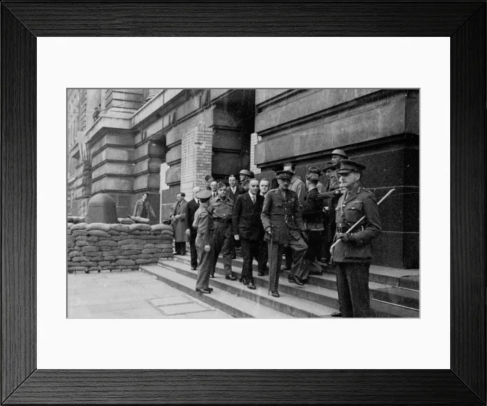 Framed Print : Inspection of Home Guard, County Hall, London, WW2 Framed Print : Inspection of Home Guard, County Hall, London, WW2