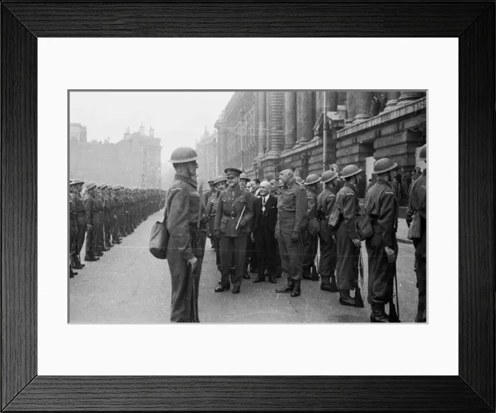 Framed Print : Inspection of Home Guard, County Hall, London, WW2 Framed Print : Inspection of Home Guard, County Hall, London, WW2