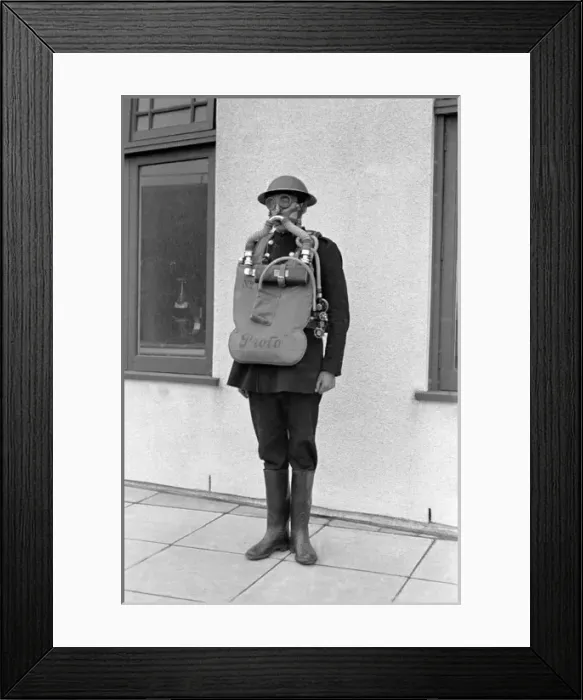 Framed Print : London (NFS) firefighter in breathing apparatus, WW2 Framed Print : London (NFS) firefighter in breathing apparatus, WW2