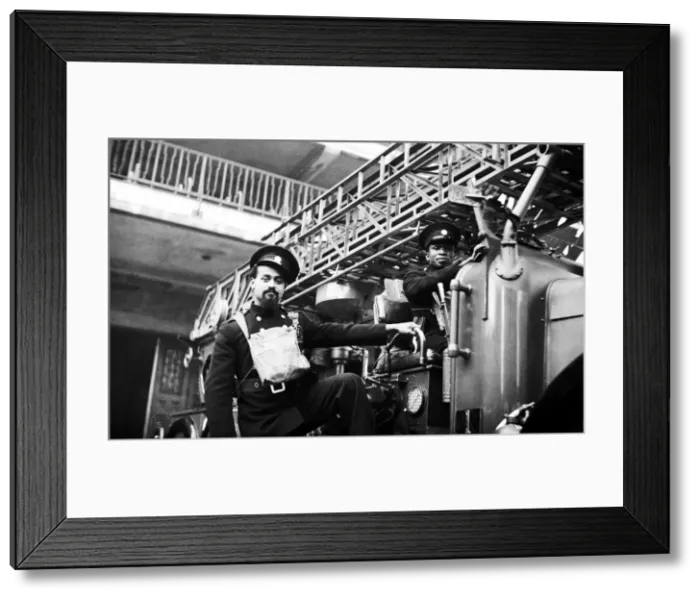 Framed Print : Two AFS firefighters with turntable ladder, WW2 Framed Print : Two AFS firefighters with turntable ladder, WW2